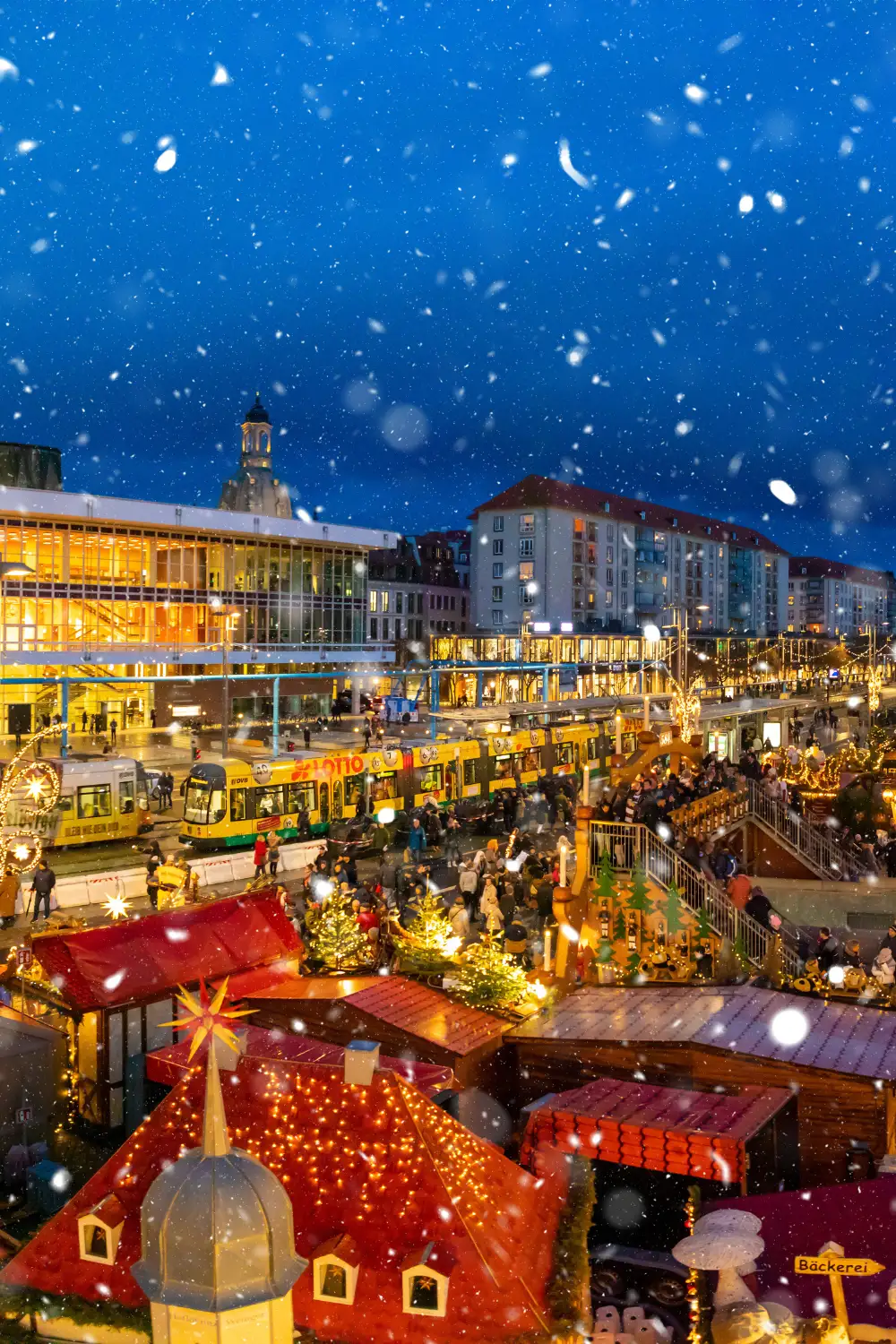 Dresden’s Striezelmarkt